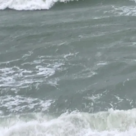 à L’étage Indépendant *